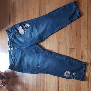 Vintage America Boho Skinny Ankle 24W/ 37 women's Embroidered flower jeans